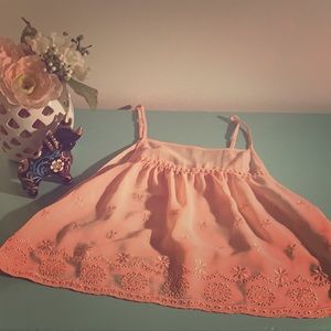 Peach 🍑 color crop top size Medium